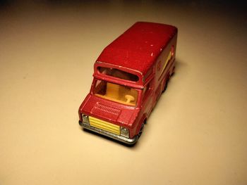 Voiture miniature Fourgon de glace Majorette échelle 1/64 ; 3 inche