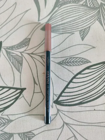 L'oreal paris le khol naturel by paradise 116 rainforest green à utiliser 24 mois après ouverture