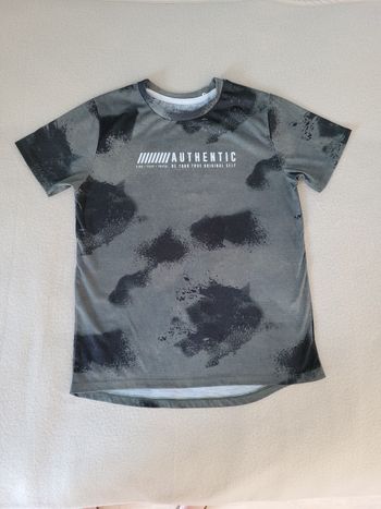 T-shirt primark 9 ans