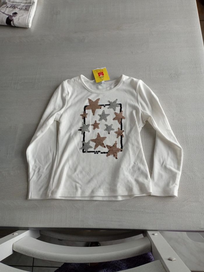 T-shirt manches longues neuf 4 ans