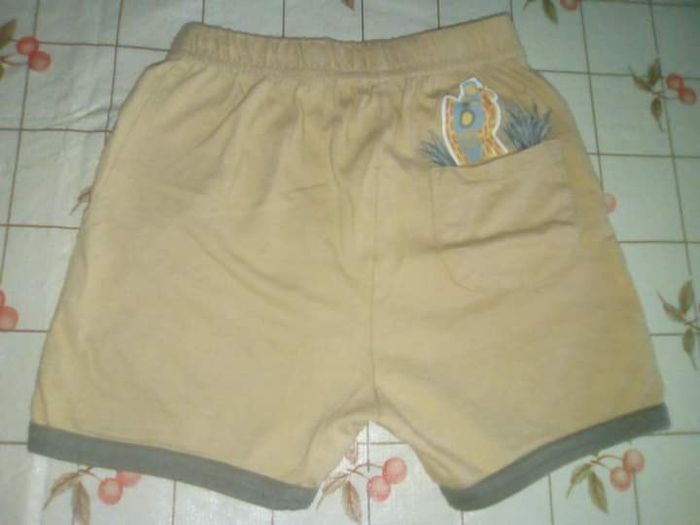 Short garçon 12 mois - photo numéro 2