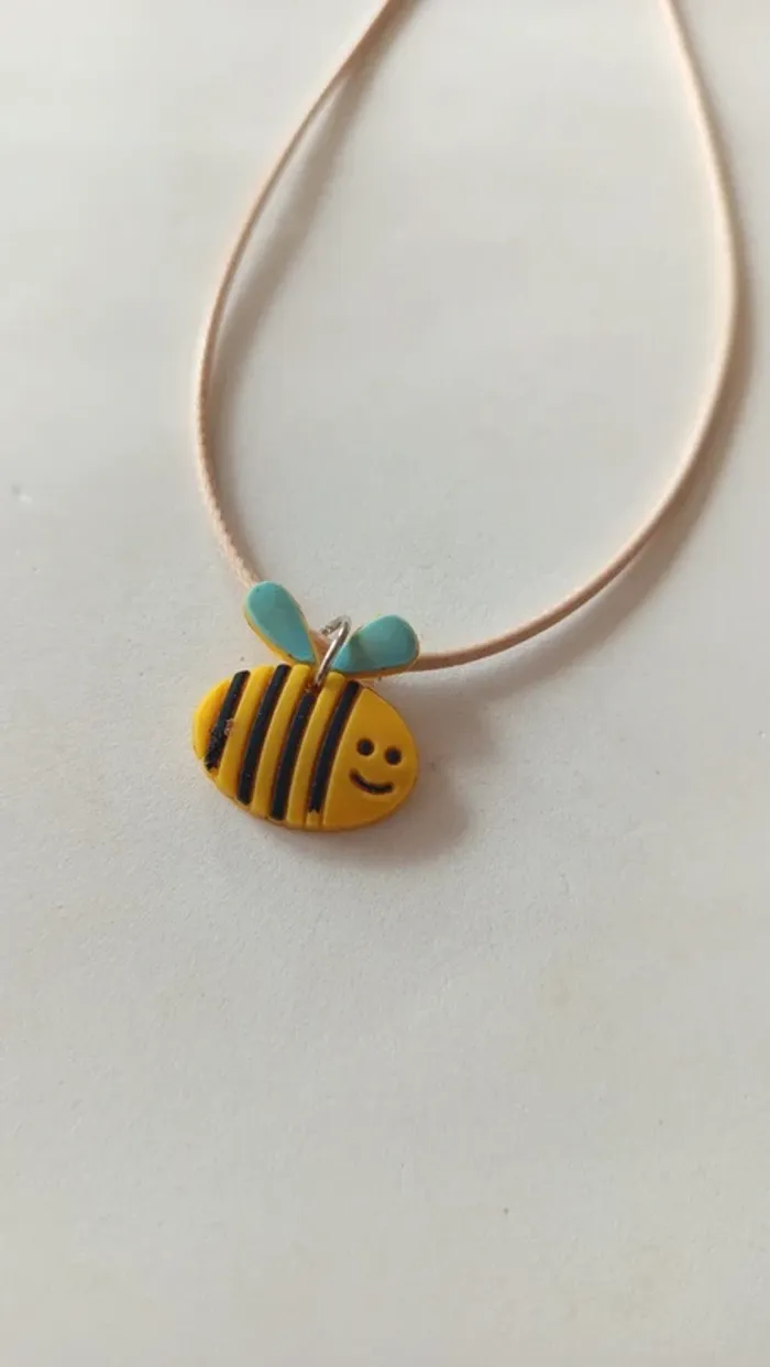 Collier abeille