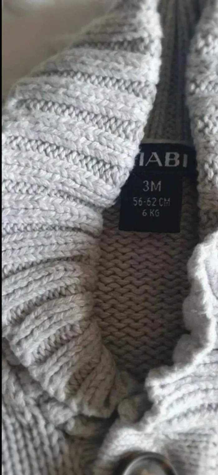 Gilet bébé gris kiabi 3 mois - photo numéro 3
