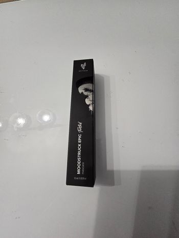 Mascara moodstruck epic twisted Younique neuf