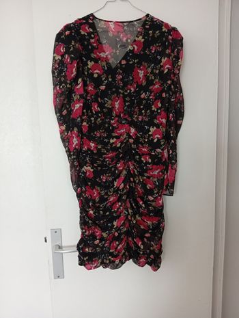 Robe a motif floraux 