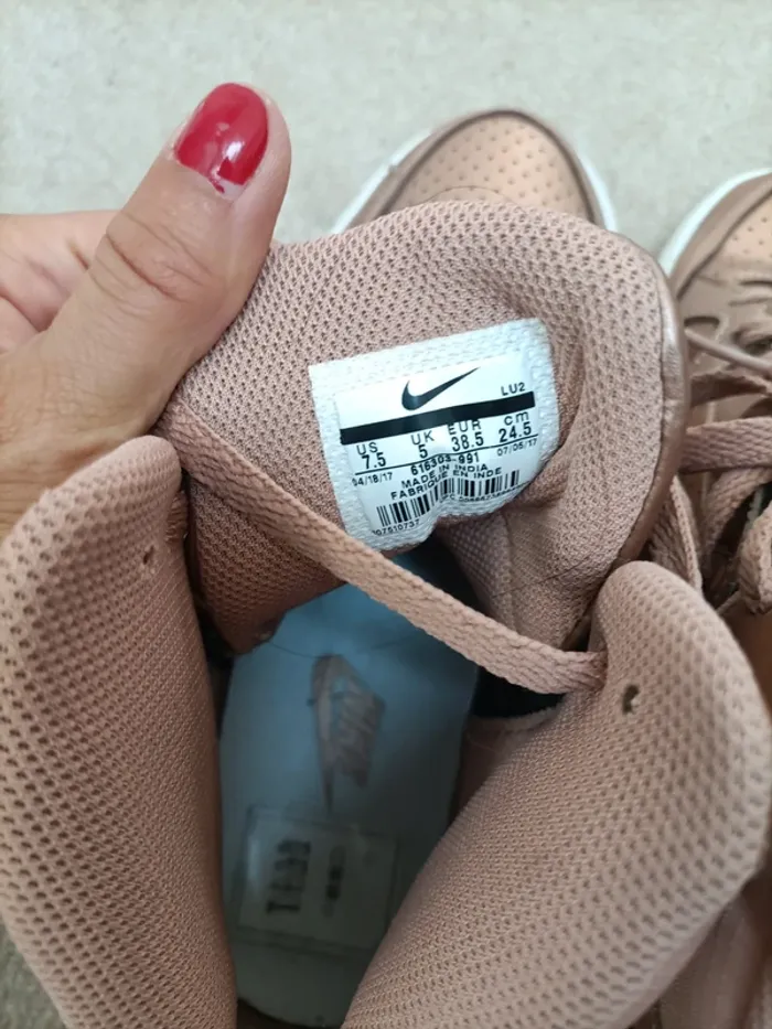 Baskets Nike Air force T38.5 - photo numéro 5