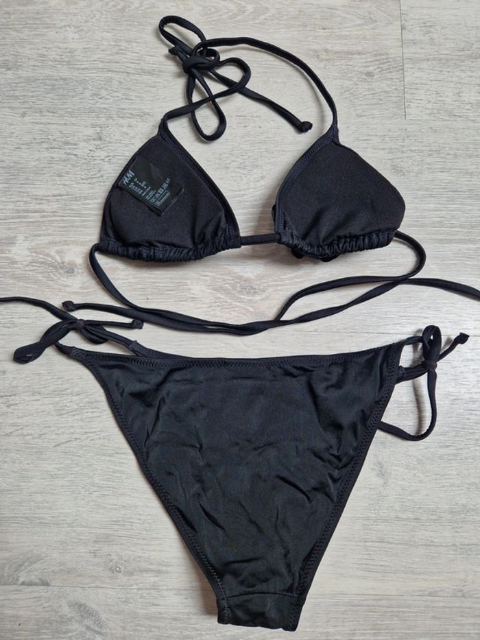 Maillot de bain noir neuf H&M avec fleurs haut 36 et bas 34 - photo numéro 10