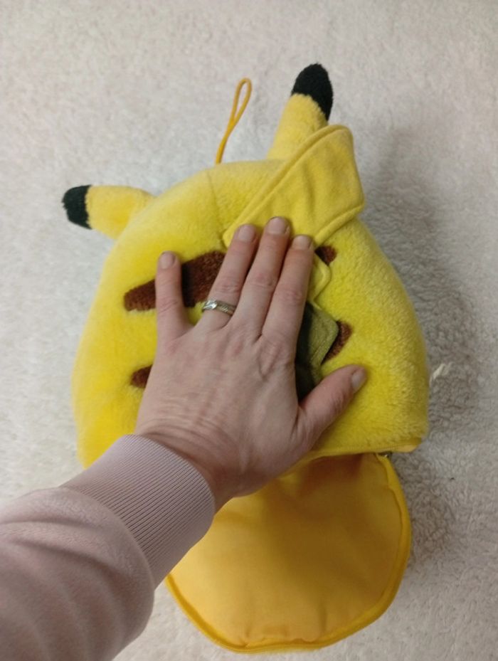 Range pyjama Pikachu - photo numéro 7
