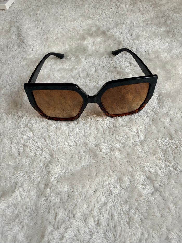 Lunettes de soleil oversize - photo numéro 2