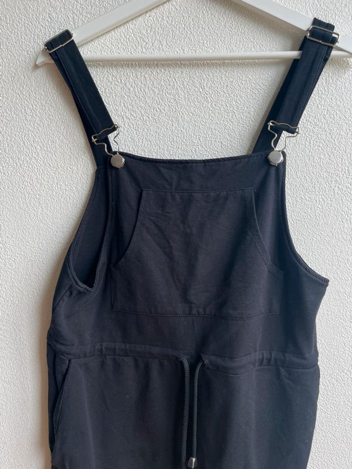 Robe salopette noire taille S - photo numéro 2