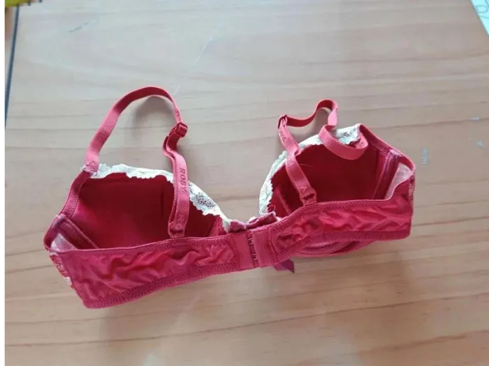 Soutien  gorge ampliforme  rouge - photo numéro 2