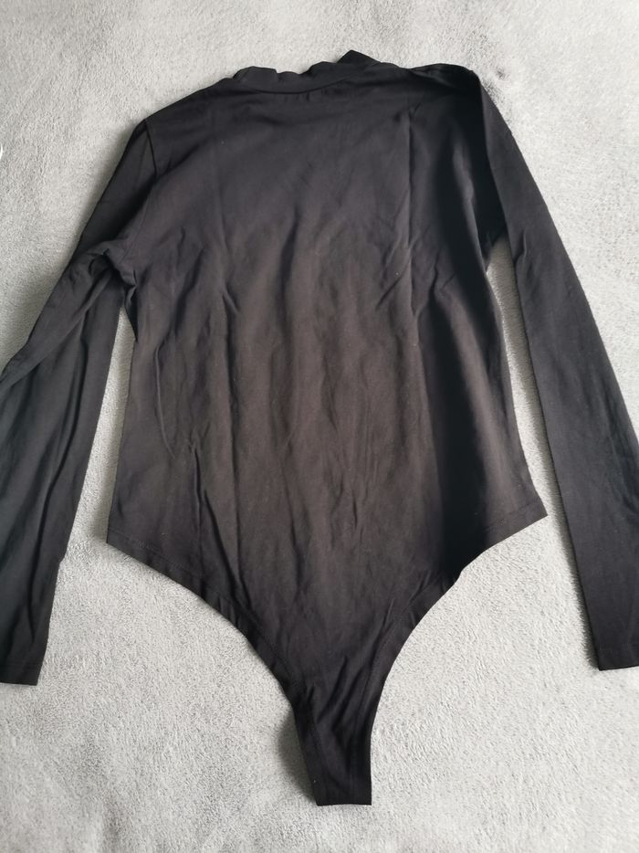 Bodies L - photo numéro 2