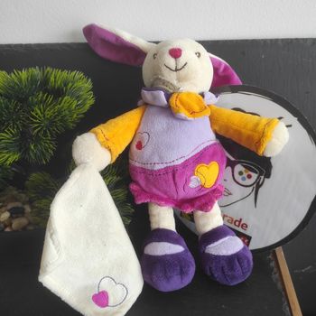 baby nat peluche doudou lapin mauve orange cœurs mouchoir violet rose pantin chaussures