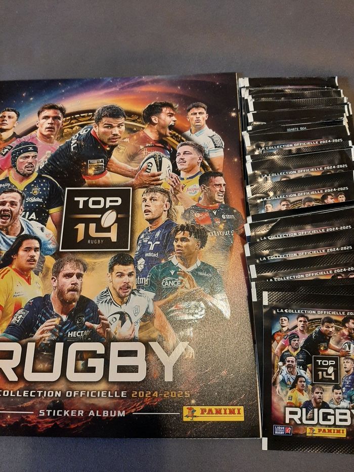 Lot album + 35 pochettes Panini Top 14