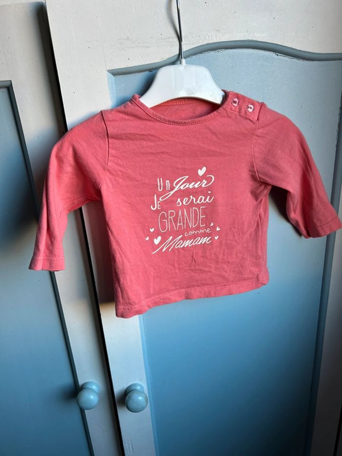 Tee shirt rouge , kiabi 6 mois