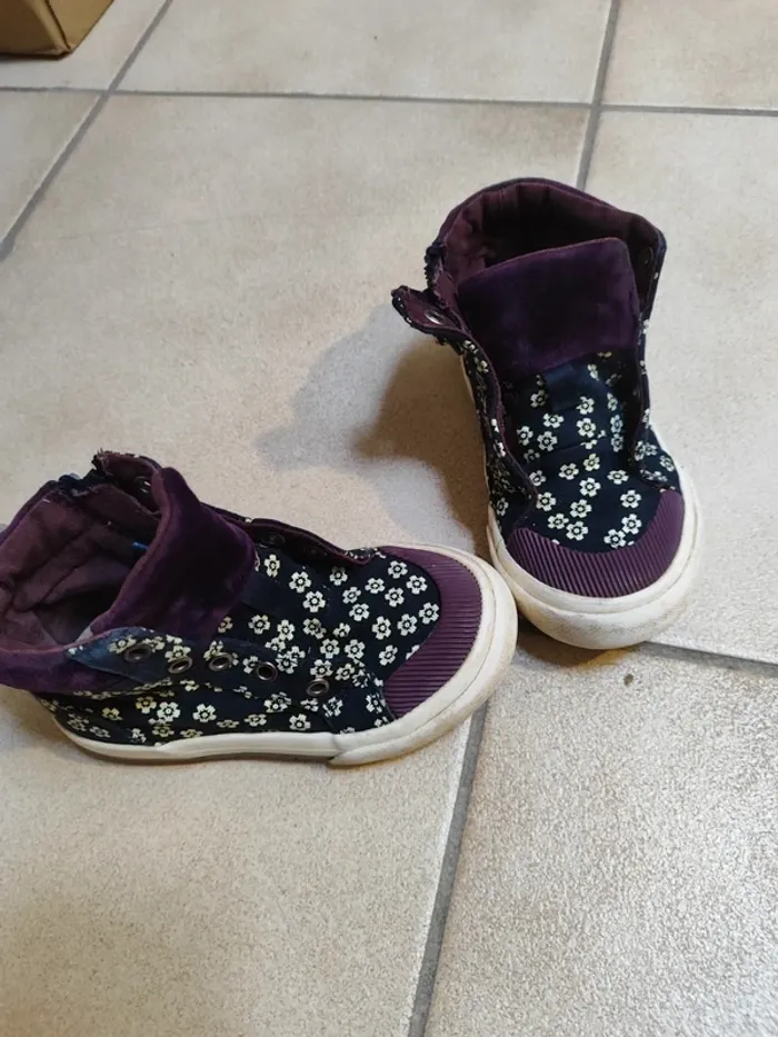 Chaussures violettes