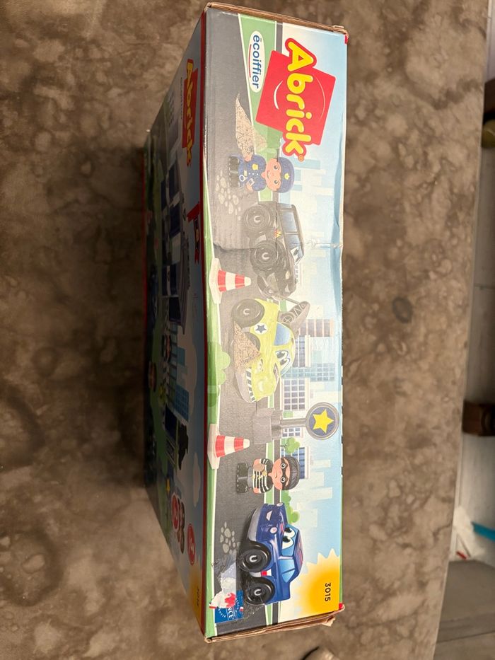 Commissariats de police - photo numéro 2