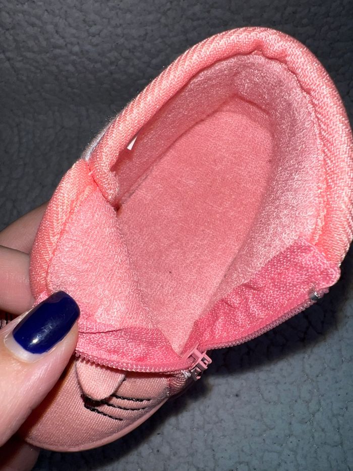 Chaussons roses motifs lapins taille 20 - photo numéro 8