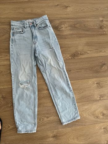 Pantalon mum stradivarius