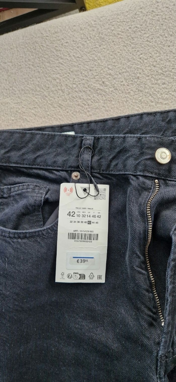Jean Zara wide leg 42 mais plutôt 40 - photo numéro 3