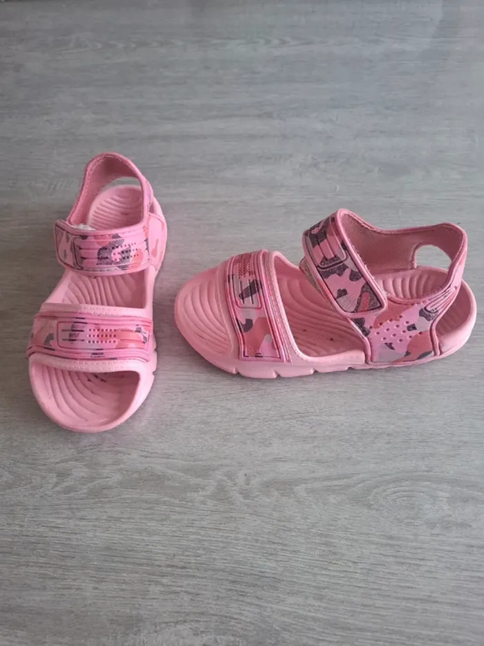 Sandales de plage taille 31