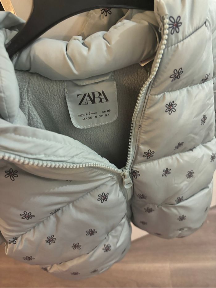 Doudoune Zara neuve - photo numéro 2