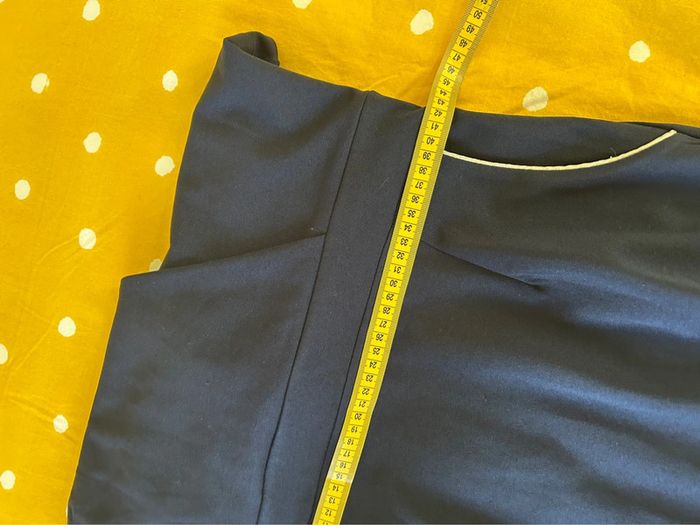 Robe bleu marine avec boutons dorée sur les épaules taille 40 - mademoiselle frenchy - photo numéro 12