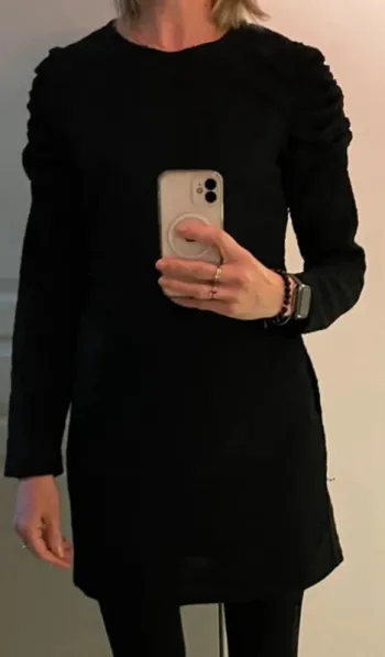 Robe noire manches longues LA CITY neuve taille M