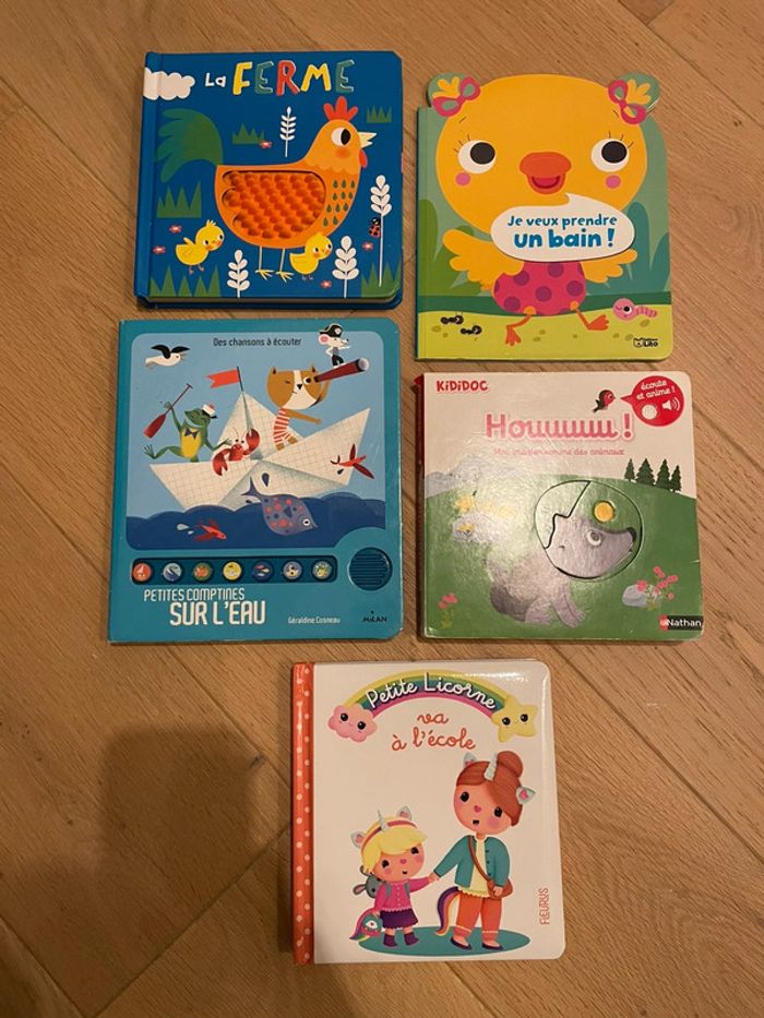 Livres bébé (sonores, à toucher)