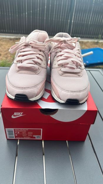 Baskets Airmax 90 Nike pointure 38,5