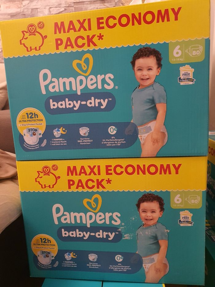 Couches pampers taille 6, 160 Couches