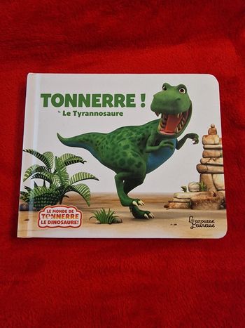 Livre tonnerre le tyrannosaure