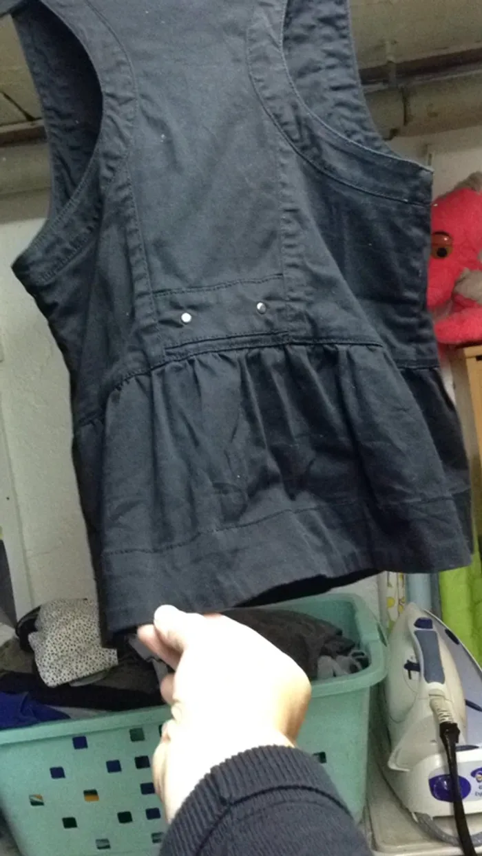 Veste sans manche noire 10 ans - photo numéro 3