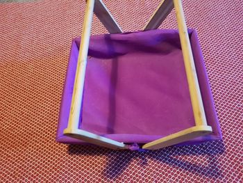 Panier en bois. 35 cm x 30 cm hauteur 8cm.