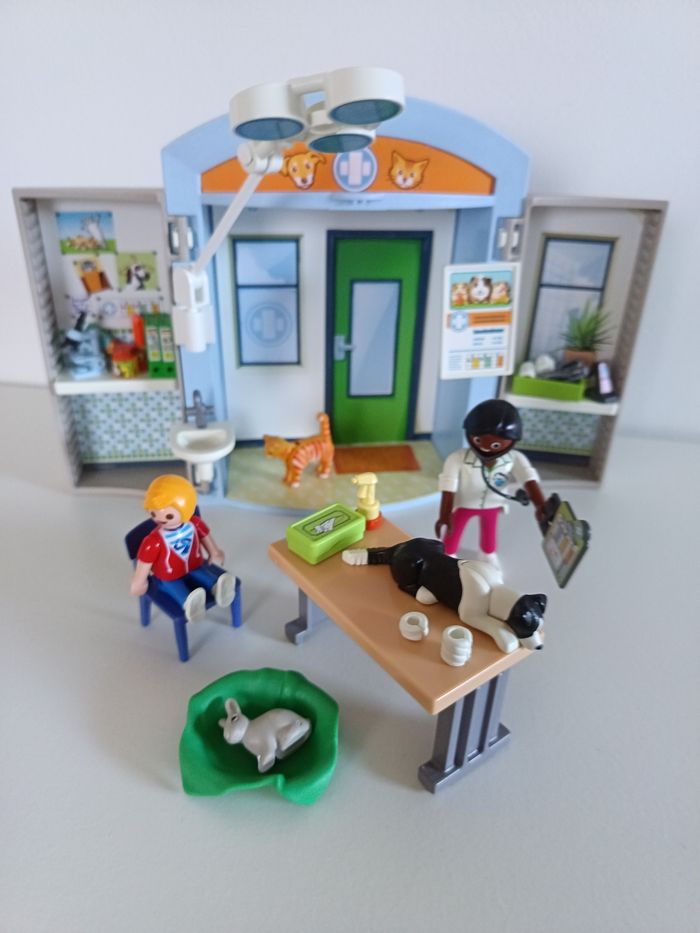 Playmobil city life coffre vétérinaire 70309