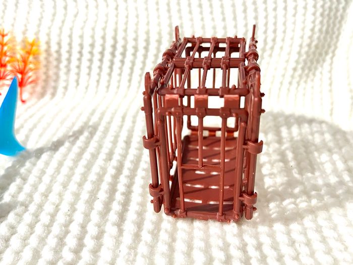 Crabe, requins, tortue, cage, hippocampe, algue, calamar. - photo numéro 4