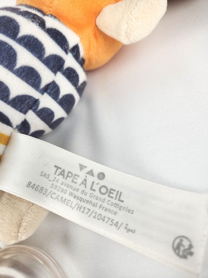 Peluche Doudou Chien Tape à l'Oeil - Hochet - Orange Bleu Jaune - photo numéro 8