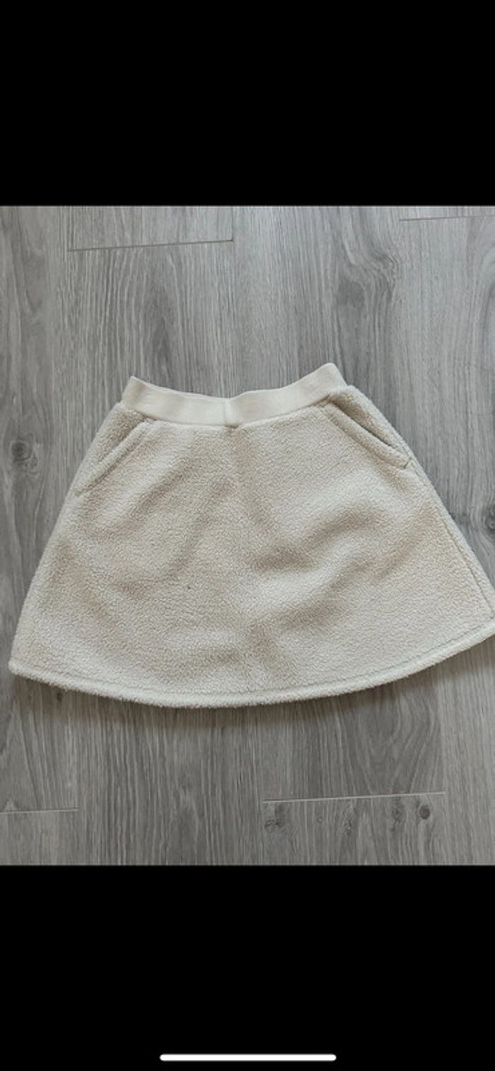 Jupe blanche taille 6/7 ans