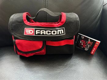 Caisse à outils façon smoby neuve