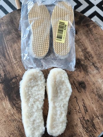 Lot de 2 paires de semelles hiver taille 29 neuf