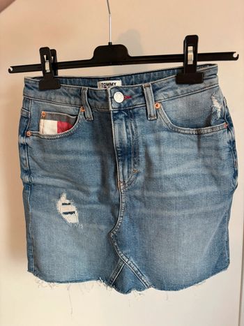Mini jupe en jean Tommy Jeans - Taille 26 (équivalent 34/36)