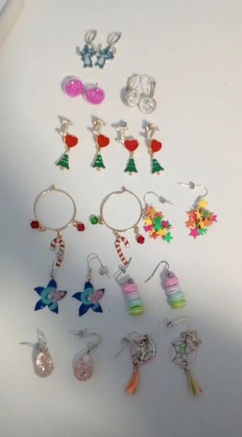Lot de 11 paires de boucles d’oreilles pendantes