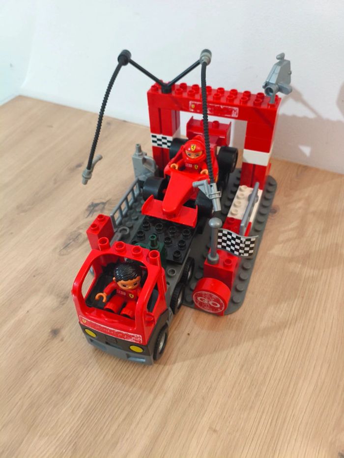 LEGO duplo Ferrari - photo numéro 6