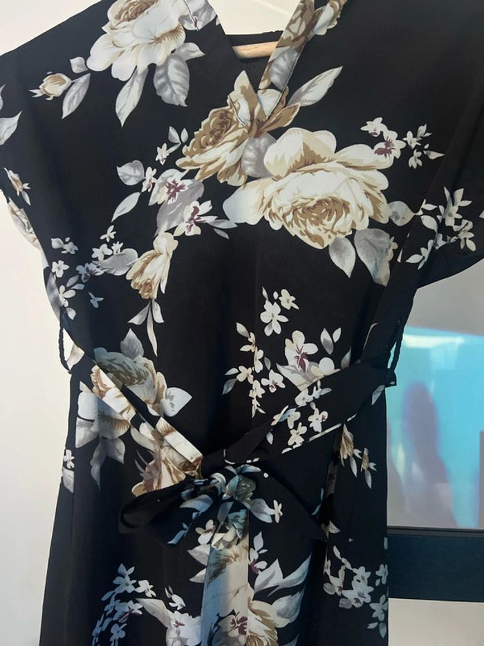 Robe fleurs - photo numéro 2