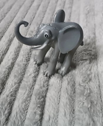 Figurine elephant 9cm