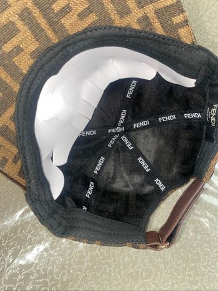 Casquette Fendi marron - photo numéro 5