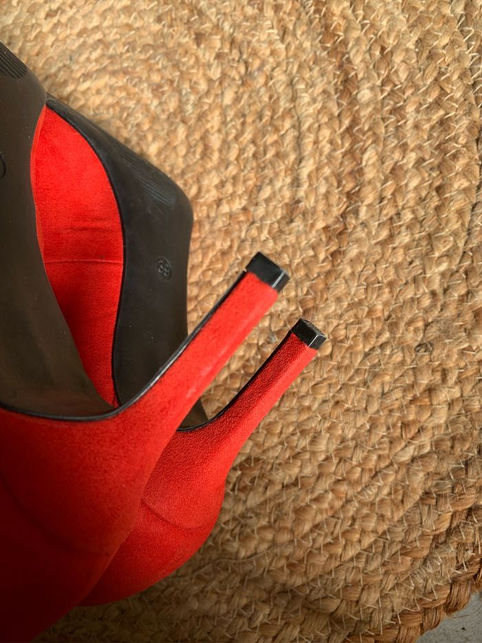 Superbes escarpins rouge Kiabi taille 39 - photo numéro 6