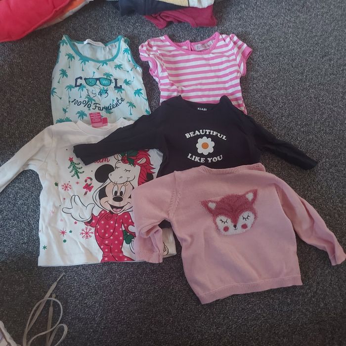 Pulls + tee shirt 6 mois