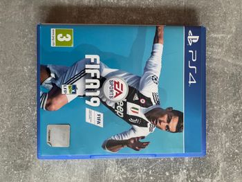 Jeu pour sony PS4, Fifa 19 en français.