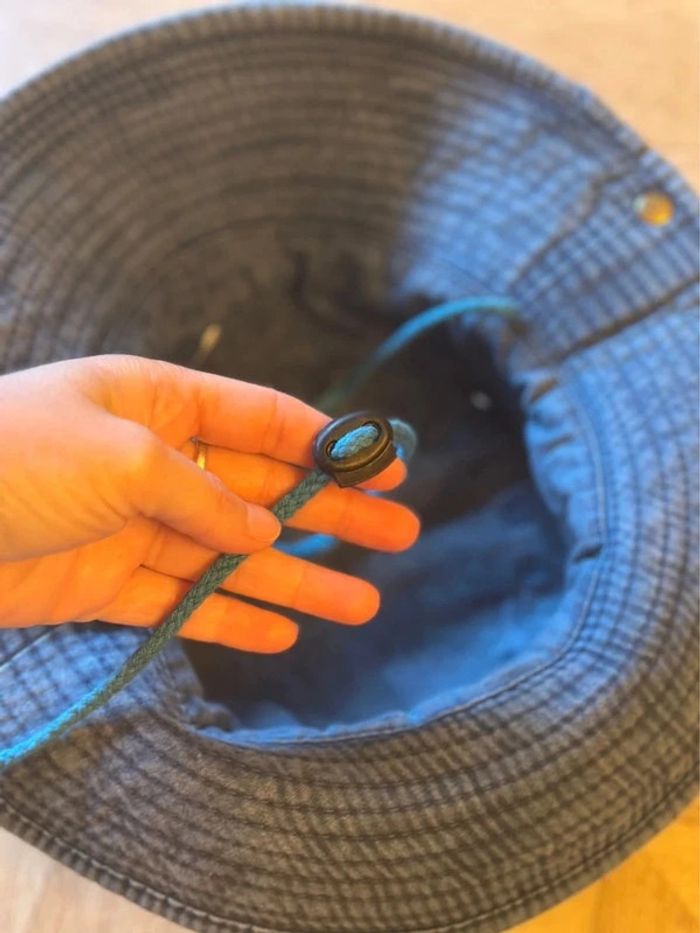 Chapeau unisexe bleu effet denim avec cordon neuf - photo numéro 11